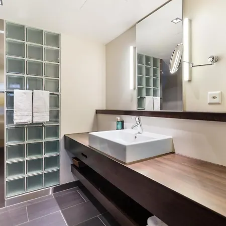 Becozy Self Check-In & Pop-Up Hotel Sihlcity